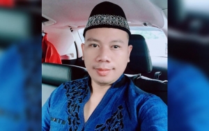 Vicky Prasetyo Turun Di Jalanan Untuk Bagi-Bagi Masker Gratis Ke Masyarakat