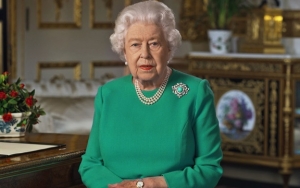 Tak Disangka, Inilah Makna Tersembunyi dari Gaun Ratu Elizabeth Saat Beri Pidato Soal Corona