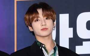 Momen Langka, Jungkook BTS Obati Kangen dengan Selfie Ganteng di Mobil