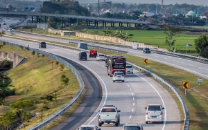 Tidak Hanya Transportasi Publik, Kendaraan Pribadi Juga Siap Dibatasi Oleh Pemerintah DKI 