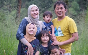 Zaskia Adya Mecca Bersyukur 'Di rumah Aja' Buat Keluarganya Tak Gampang Sakit