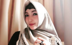 Begini Reaksi Roro Fitria Saat Foto Cantik Berhijab Dicibir Riya'