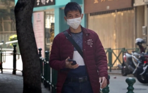 Atasi Kelangkaan, Menkes Taiwan Ajarkan Sterilisasi Masker Dengan Penanak Nasi