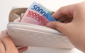 Hindari Krisis, Lakukan 8 Tips Ini Untuk Menghemat Uang di Tengah Wabah Corona