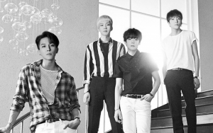 Winner Tampil Sendu Berkostum Serba Hitam Di Vertical Live Performance 'Remember'