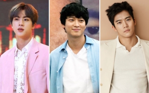 Manajer Aktor Ini Curi Perhatian Mirip Jin BTS, Kang Dong Won dan Ha Suk Jin