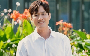 'The World Of The Married' Rilis Momen Syuting, Foto Park Hae Joon Paling Disorot