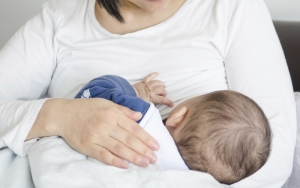 Bisa Bahaya Jika Dibiarkan, Kenali 7 Tanda Saat Bayi Kekurangan ASI Berikut Ini
