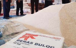 Bikin Terharu, Ratusan Warga Sumbar Kembalikan 1,3 Ton Beras Bansos Corona Demi Bantu Sesama