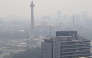 Corona 'Bersihkan' Polusi di Jakarta, Gunung Pangrango Terlihat Jelas dari Ibu Kota