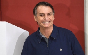 Tolak 'Diam di Rumah', Presiden Brasil Ikut Aksi Protes Anti-lockdown