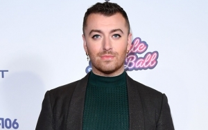 Sam Smith Klaim Dirinya Terinfeksi Corona