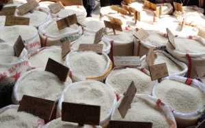 PSBB Disebut Penyebab Kenaikan Harga Bahan Pokok, Benarkah?