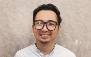 Edho Zell Ikutan Pass The Brush Challenge, Banjir Protes Hingga Disebut Hoax Gara-gara V BTS