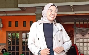 Ely Sugigi Galau Ditinggal Pacar, Curhat Eskpresif Di Sosmed Curi Perhatian