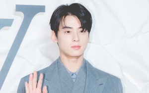 Cha Eunwoo Tampil Ala Pekerja Kantoran di 'Master in the House' Disebut Bikin Pingsan