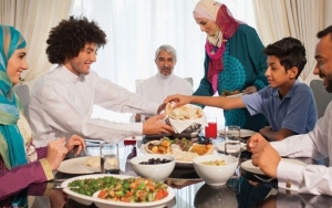 Pemkot Bekasi Rilis Panduan Ramadhan 'Khusus Corona': Bukber di Rumah Hingga Zakat Via Transfer