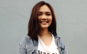 Perang Lawan Netizen, Rina Nose Tak Pernah Bosan Balas Komentar Nyinyir