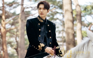 Lee Min Ho Pamer Chemistry Bareng Kuda Maximus di 'The King: Eternal Monarch', Malah Banjir Cibiran