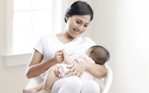 Ibu Menyusui Wajib Tahu, 7 Tips Berpuasa Ini Bakal Bikin Ibadah Dan Kebutuhan ASI Bayi Tetap Lancar