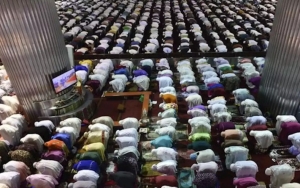 IDI 'Elus Dada' Lihat Aceh Ngotot Gelar Tarawih Dengan Saf Berdempetan Saat Wabah Corona