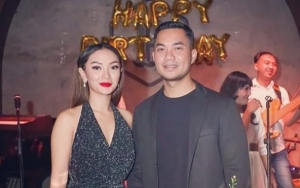 Zaskia Gotik Puasa Perdana Ditemani Suami Tampan, Sikap Membisu Usai Nikah Disorot