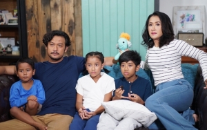 Widi Mulia Beri Jawaban Cerdas Saat Diprotes Beri Ucapan Ramadan Pakai Baju Renang