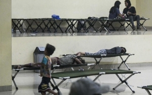 DKI 'Panen' Tunawisma Gegara Corona, Sigap Sulap GOR Tanah Abang Jadi Penampungan Sementara