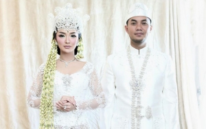 Digelar Tertutup, Intip 8 Potret Pernikahan Siri Zaskia Gotik dan Suami Duda