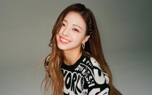 Cuma Gara-Gara Visual di Foto Blur Ini Yuna ITZY Disebut Layak Jadi Idol