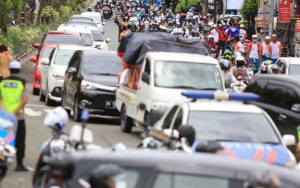 Hari Pertama PSBB Surabaya Raya, Masih Banyak Pengendara Roda 2 Tak Patuh Aturan