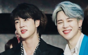 Jin BTS Santai Lap Keringat Pakai Sweater Mahal Jimin