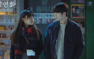 Jinyoung GOT7 Kehilangan Suara, Jeon So Nee Malu-Malu di Lokasi Syuting 'When My Love Blooms'