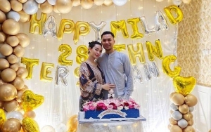 Zaskia Gotik Diteror 'Borok' Suami Selingkuh dengan Pelakor, Reaksi Bijak Diledek Bucin