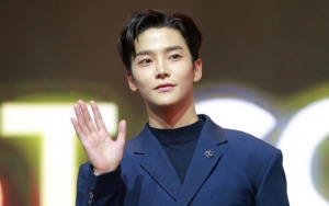 Rowoon SF9 Ditawari Jadi Pemeran Utama Drama 'Sunbae, Don't Put On That Lipstick'