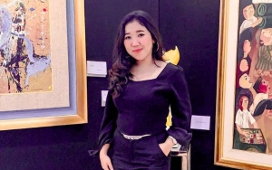 Kiky Saputri Ungkap Muridnya Sampai Iri Lihat Gurunya Sering Dicium Pria Tampan
