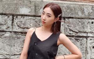 Minzy Eks 2NE1 Nangis Saat Siaran Live, Akui Sedang Alami Masa Sulit