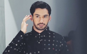 Jarang Dikabarkan Pacaran, Akhirnya Reza Rahadian Blak-Blakan Soal Kisah Asmaranya