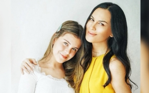 Sophia Latjuba Asyik Joget Sambil Nyanyi Bareng Anak, Netizen: Kayak Kakak Adik