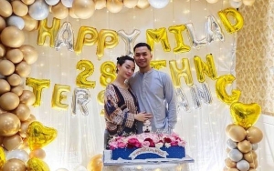 Kelakuan Zaskia Gotik di Ranjang Bikin Suami Menjerit, Ngode Ingin Hamil Bayi Cowok?