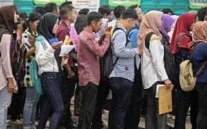 Indonesia Catat Hampir 7 Juta Pengangguran, Lulusan SMK Mendominasi