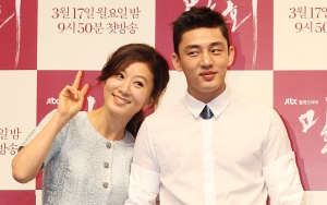 Hot Banget, Pemotretan Vulgar Kim Hee Ae dan Yoo Ah In Kembali Beredar