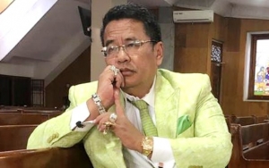 Hotman Paris Minta Presiden Jokowi Datangkan Obat Corona dari Amerika, Seberapa Ampuh?