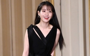 IU Buka-Bukaan Soal 'Eight' dan Akui Nyaman Kerja Bareng Suga BTS