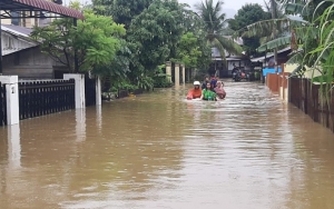Banda Aceh Dilanda Banjir Besar dan Jadi Trending, 3 Pasien Corona Pasrah Dievakuasi