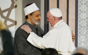 Indahnya Toleransi, Paus Fransiskus dan Imam Besar Al-Azhar Gelar Puasa Bersama Demi Lawan Corona
