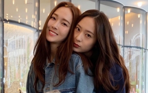 Jessica Pamer Foto Bareng, Kecantikan Ibunda Jung Sisters Curi Fokus