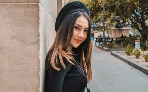 Kocak Parah, Anya Geraldine Jadi 'Bapak-Bapak' Semprot Pria yang Suka Mandi Keramas Sebelum Imsak