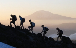 Aktivitas Outdoor Diperkirakan Mulai Juli, Prosedur Naik Gunung Bakal Diperketat Usai Pandemi