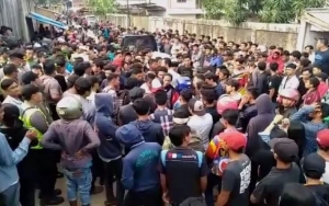 Tuntut THR, Ribuan Buruh di Sukabumi 'Nekat' Gelar Aksi Demo Saat Wabah Corona
